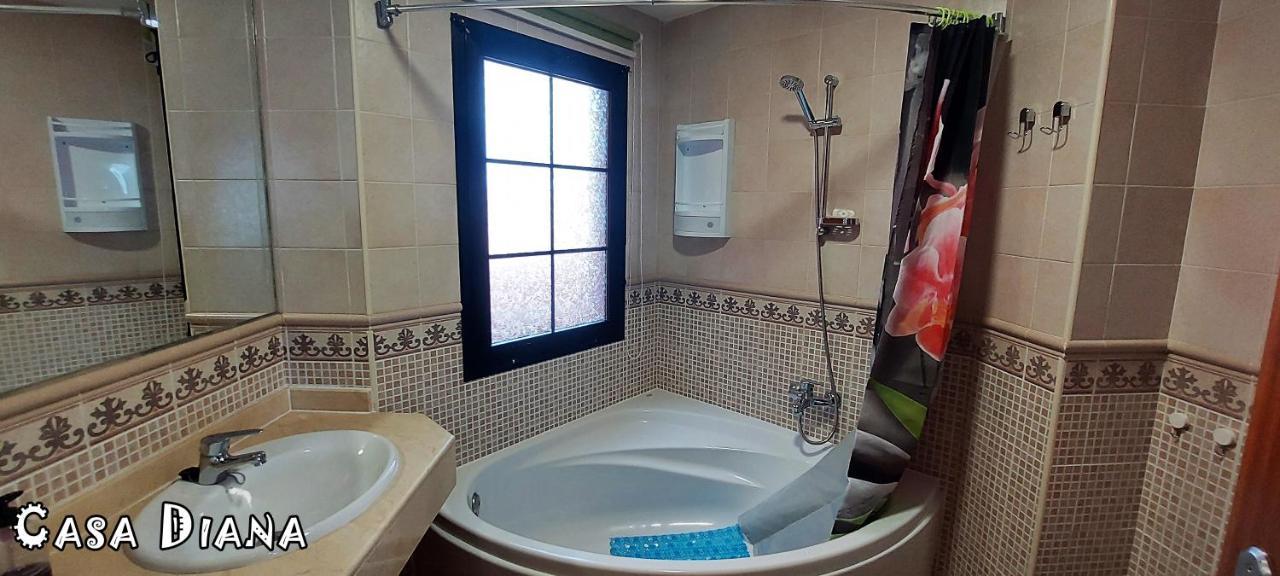 Casa Diana Apartment คอร์ราเลโฮ ภายนอก รูปภาพ